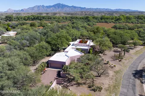 2342 Balderrain Ln, Tubac, AZ 85646