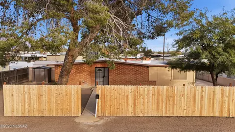 4842 N Maryvale Ave, Tucson, AZ 85705