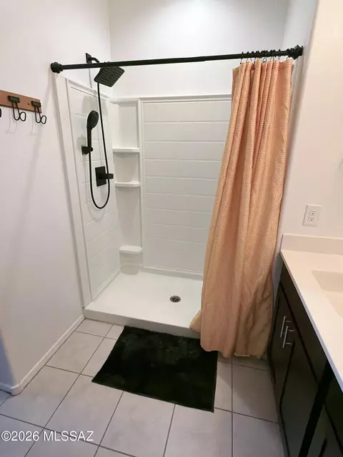 Bath - 21380 E Treasure Rd, Red Rock, AZ 85145 photo 4 of 4