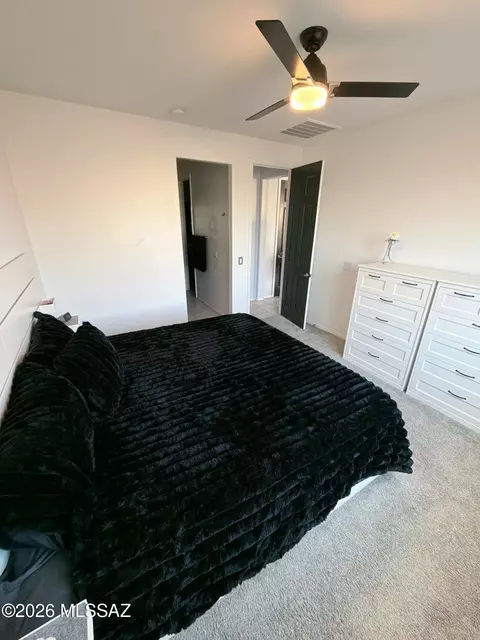 Bedroom - 21380 E Treasure Rd, Red Rock, AZ 85145 photo 5 of 5