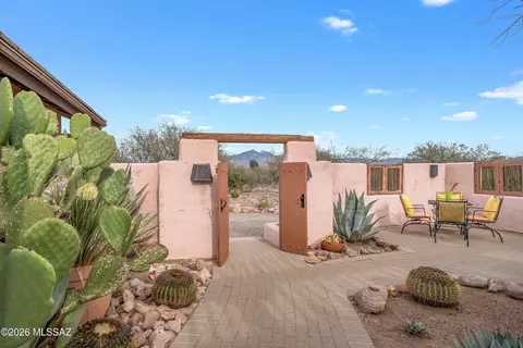 2238 Calle Palo Parado, Tubac, AZ 85646