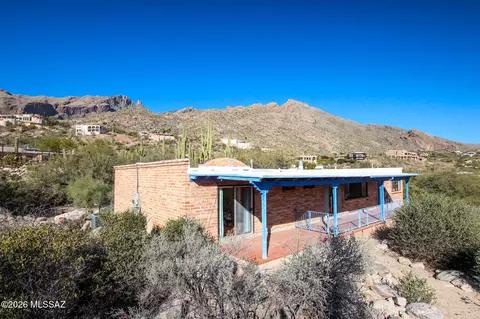 6901 N Columbus Blvd, Tucson, AZ 85718