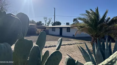 1932 S Plumer Ave, Tucson, AZ 85713