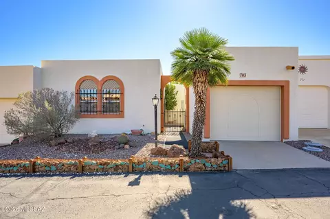 763 W Bella Vista Dr, Green Valley, AZ 85614