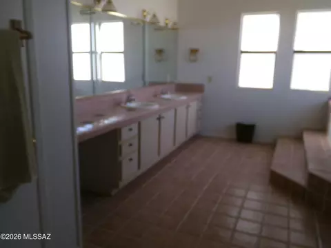 Bath - 3514 N Keeling Ln, Willcox, AZ 85643 photo 6 of 9