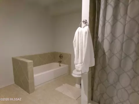 Bath - 3514 N Keeling Ln, Willcox, AZ 85643 photo 5 of 9