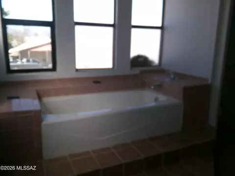 Bath - 3514 N Keeling Ln, Willcox, AZ 85643 photo 7 of 9