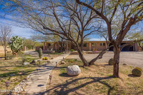 3832 N Tres Lomas Pl, Tucson, AZ 85749