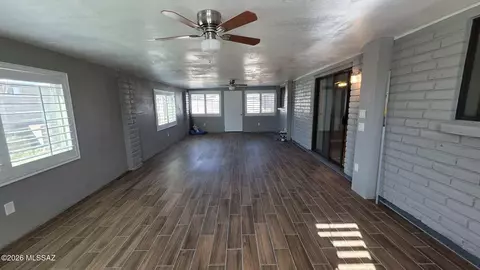 Exterior - 3021 W Vande Loo St, Tucson, AZ 85746 photo 1 of 1