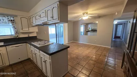 Other - 3021 W Vande Loo St, Tucson, AZ 85746 photo 4 of 8