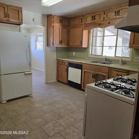 165 E 6th St, Benson, AZ 85602 photo 5