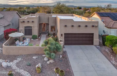 1329 N Birds Nest Rd, Green Valley, AZ 85614