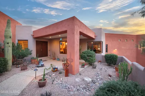 5136 N Calle Bosque, Tucson, AZ 85718