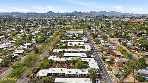 View/Area - 3017 E 17th St, Tucson, AZ 85716 photo 1 of 5