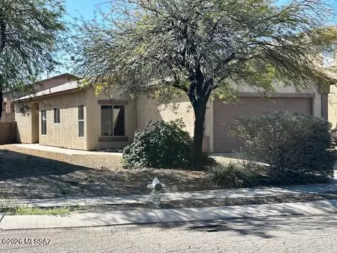 8229 W Zlacket Dr, Tucson, AZ 85757