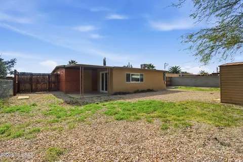 Exterior - 4865 E 23rd St, Tucson, AZ 85711 photo 3 of 5