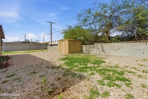 Exterior - 4865 E 23rd St, Tucson, AZ 85711 photo 2 of 5
