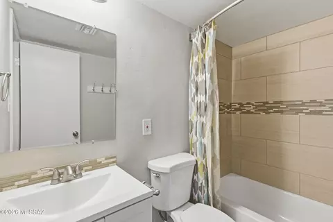 Bath - 4865 E 23rd St, Tucson, AZ 85711 photo 4 of 5