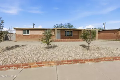 4865 E 23rd St, Tucson, AZ 85711
