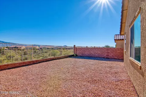 7788 S Golden Bell Dr, Tucson, AZ 85747