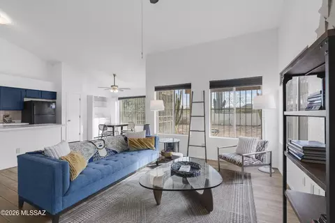 2817 W Medlar Pl, Tucson, AZ 85745