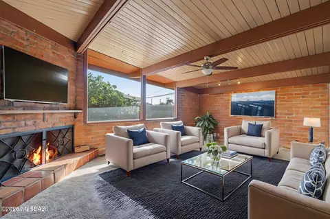 6142 E 20th St, Tucson, AZ 85711