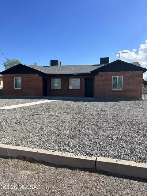 646648 N Desert Ave, Tucson, AZ 85711