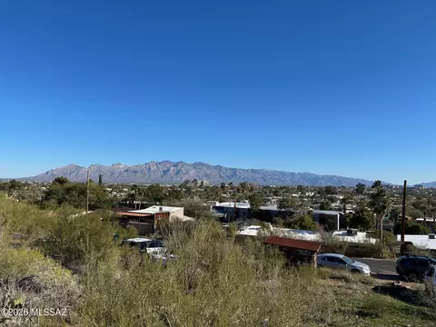 213 N Boulder Ter, Tucson, AZ 85745