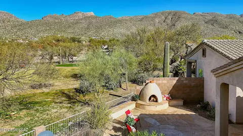 5149 N Pinnacle Point Dr, Tucson, AZ 85749