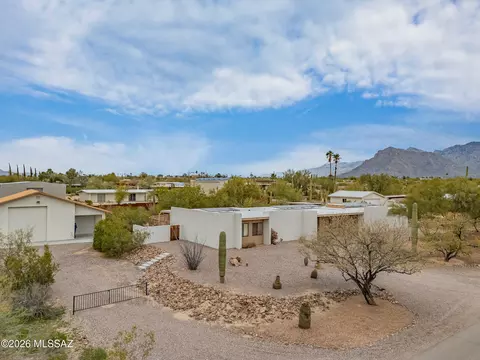 2520 W Prato Way, Tucson, AZ 85741