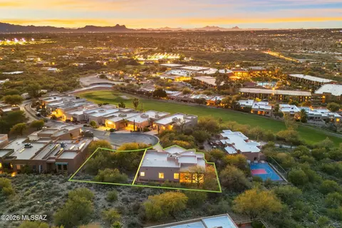 9801 N Ridge Shadow Pl, Tucson, AZ 85704