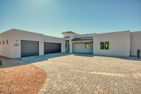 11790 N Migitty Ln, Tucson, AZ 85742