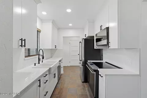 1511 E Miles St, Tucson, AZ 85719