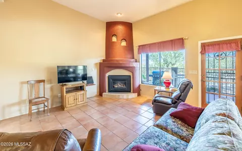 Living - 250 N Eastern Slope Loop, Tucson, AZ 85748 photo 1 of 3
