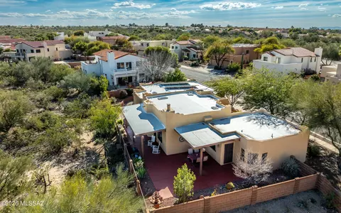 View/Area - 250 N Eastern Slope Loop, Tucson, AZ 85748 photo 6 of 7