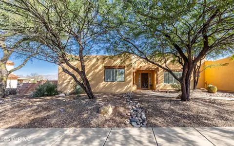 Exterior - 250 N Eastern Slope Loop, Tucson, AZ 85748 photo 8 of 8