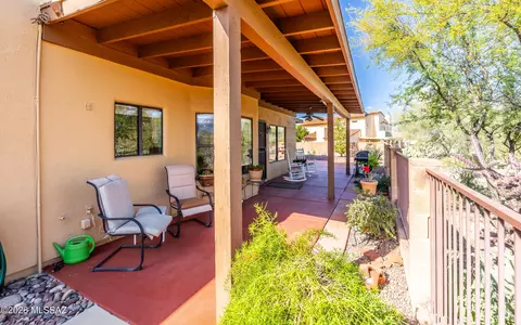 Exterior - 250 N Eastern Slope Loop, Tucson, AZ 85748 photo 7 of 8