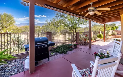 Exterior - 250 N Eastern Slope Loop, Tucson, AZ 85748 photo 4 of 8
