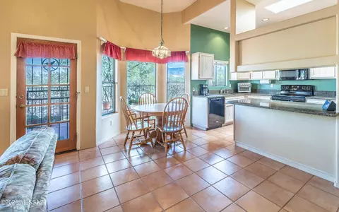 Kitchen - 250 N Eastern Slope Loop, Tucson, AZ 85748 photo 1 of 4