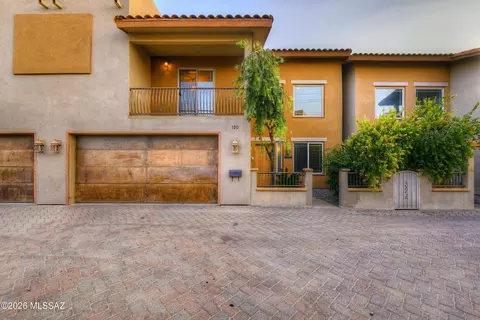 120 S Placita Colonia Solana, Tucson, AZ 85716