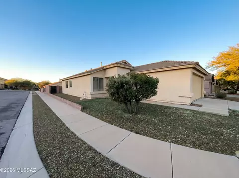 Exterior - 9986 E Apache Rain Dr, Tucson, AZ 85748 photo 3 of 3