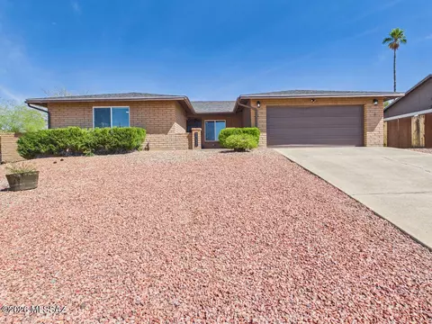 1717 S Burning Tree Ave, Tucson, AZ 85710