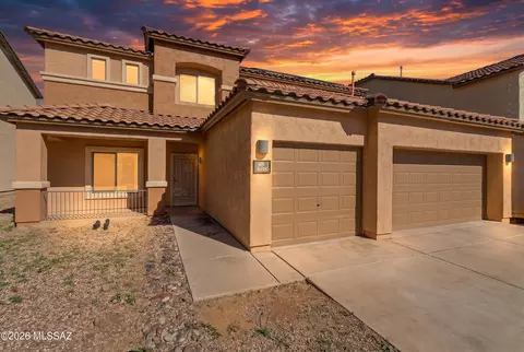 808 W Vuelta Granadina, Sahuarita, AZ 85629