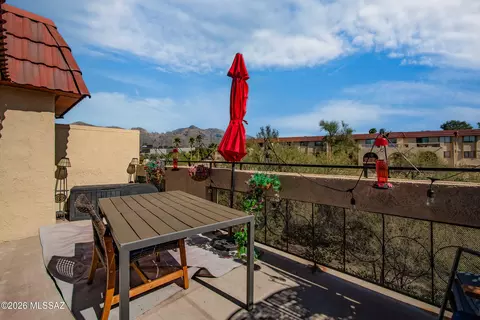 6332 N Barcelona Ln #512, Tucson, AZ 85704