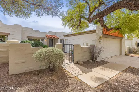 7456 E Covey Dr, Tucson, AZ 85750