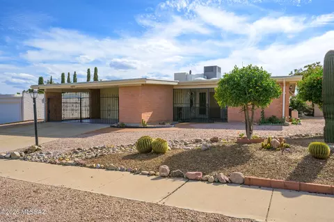 413 W San Ignacio, Green Valley, AZ 85614