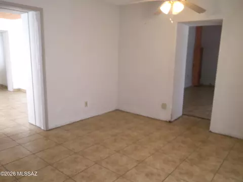 Living - 248 N Haskell Ave, Willcox, AZ 85643 photo 2 of 5