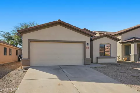 Exterior - 12902 E Red Iron Trl, Vail, AZ 85641 photo 1 of 5