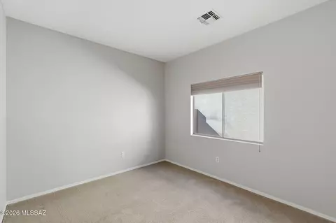 Bedroom - 12902 E Red Iron Trl, Vail, AZ 85641 photo 3 of 6