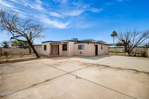 Exterior - 4210 E Canada Stra, Tucson, AZ 85706 photo 3 of 10
